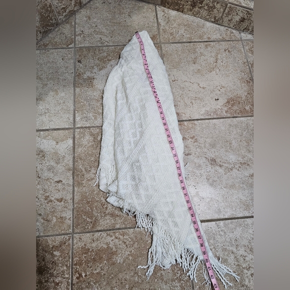 Mixit Womens One Size Cream Acrylic Knit Hooded Poncho Boho Cottagecore Layering - Picture 5 of 5